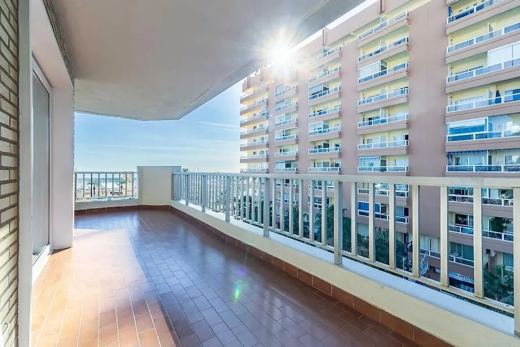 83-Beachfront Apartment, Fuengirola Lejlighed